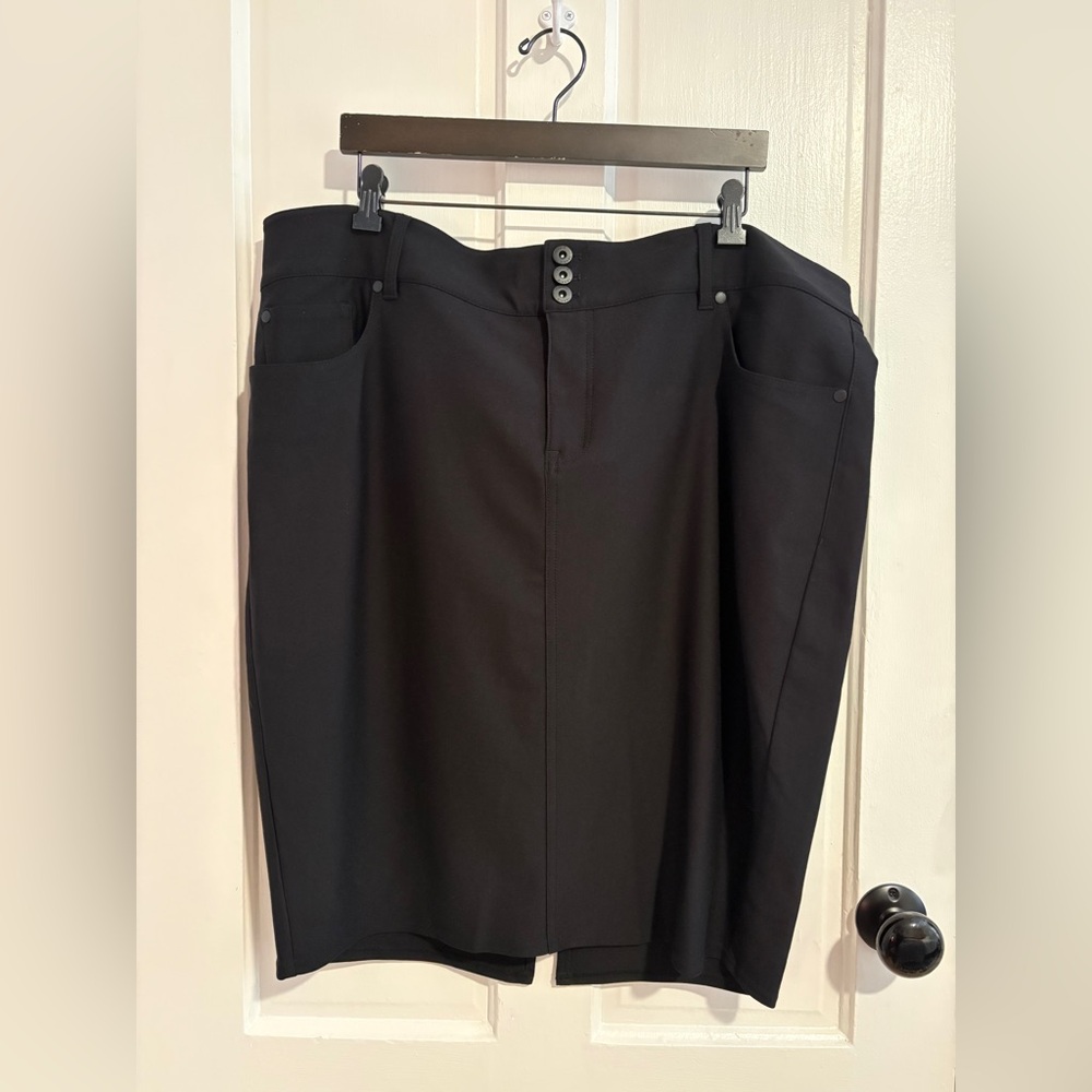 Torrid - Black 5 pocket Ponte Midi Pencil Skirt